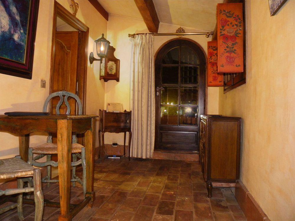 אורביו-סור-סיאן Chateau Hotel La Vignette Haute מראה חיצוני תמונה