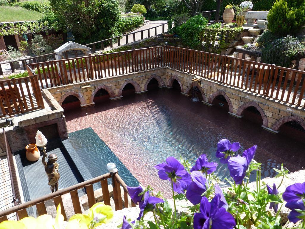 אורביו-סור-סיאן Chateau Hotel La Vignette Haute מראה חיצוני תמונה