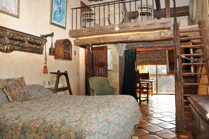 אורביו-סור-סיאן Chateau Hotel La Vignette Haute מראה חיצוני תמונה